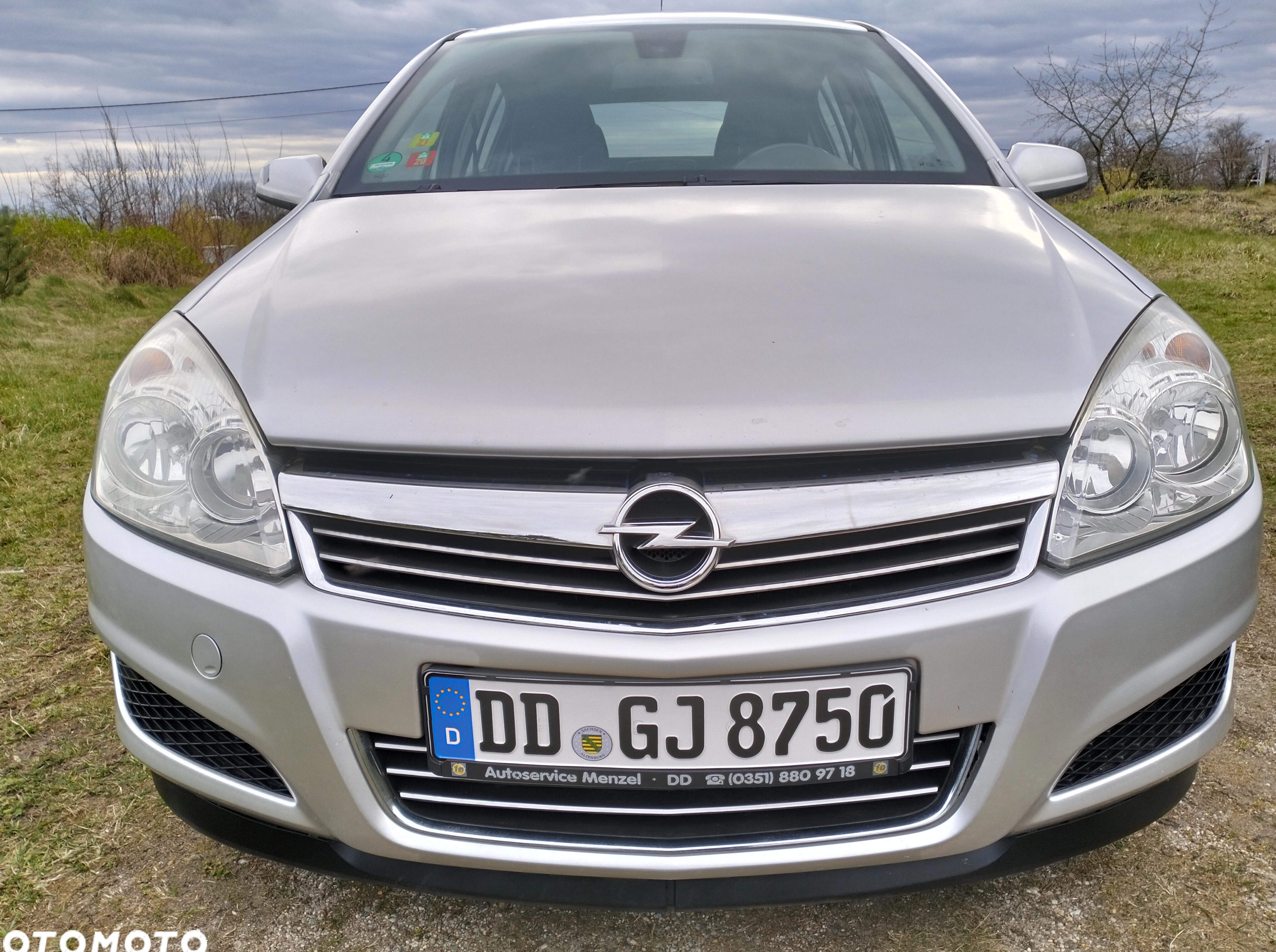 Opel Astra cena 8999 przebieg: 203100, rok produkcji 2008 z Chojnów małe 742